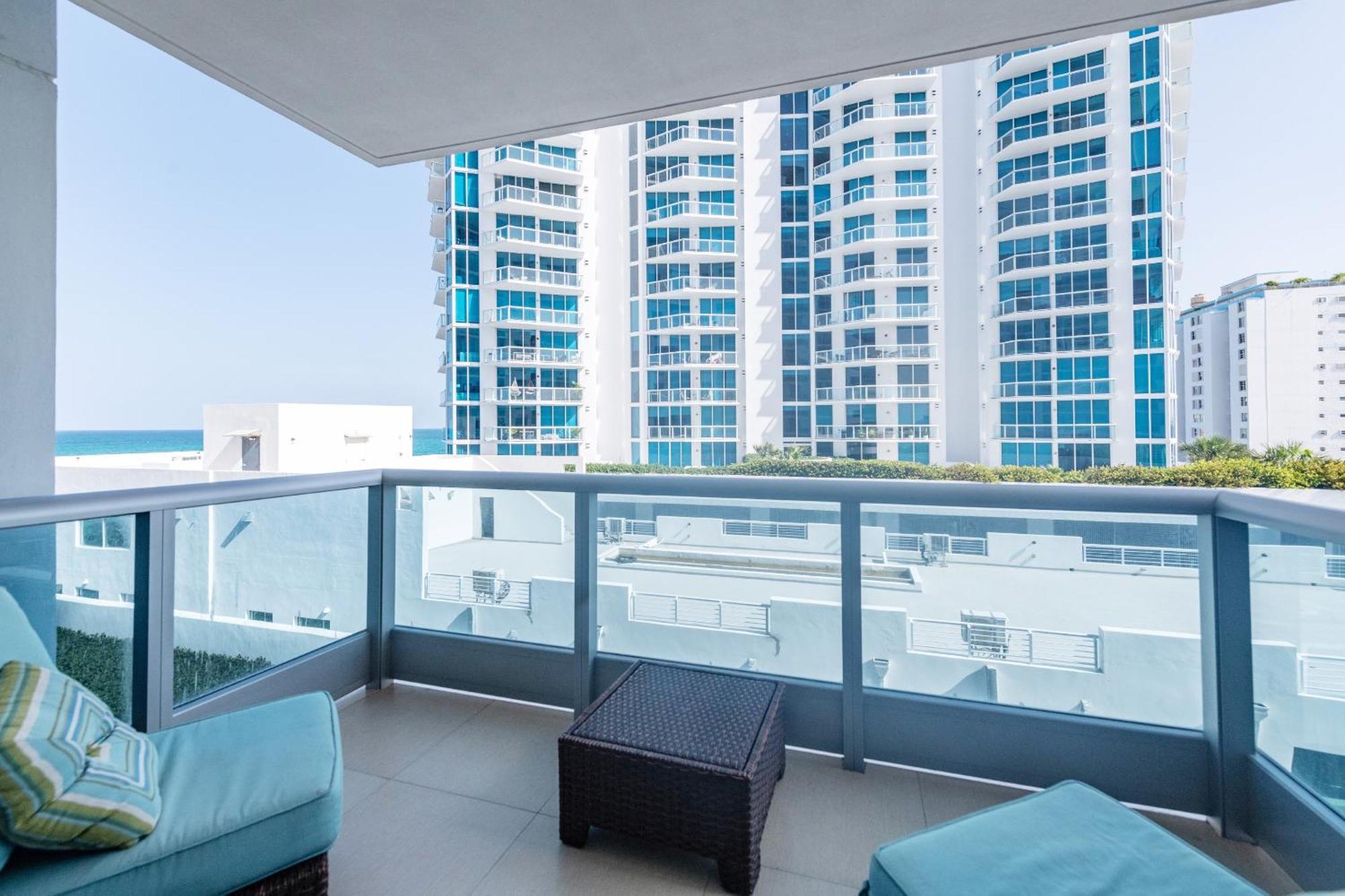 Churchill Suites Monte Carlo Маями Бийч Стая снимка