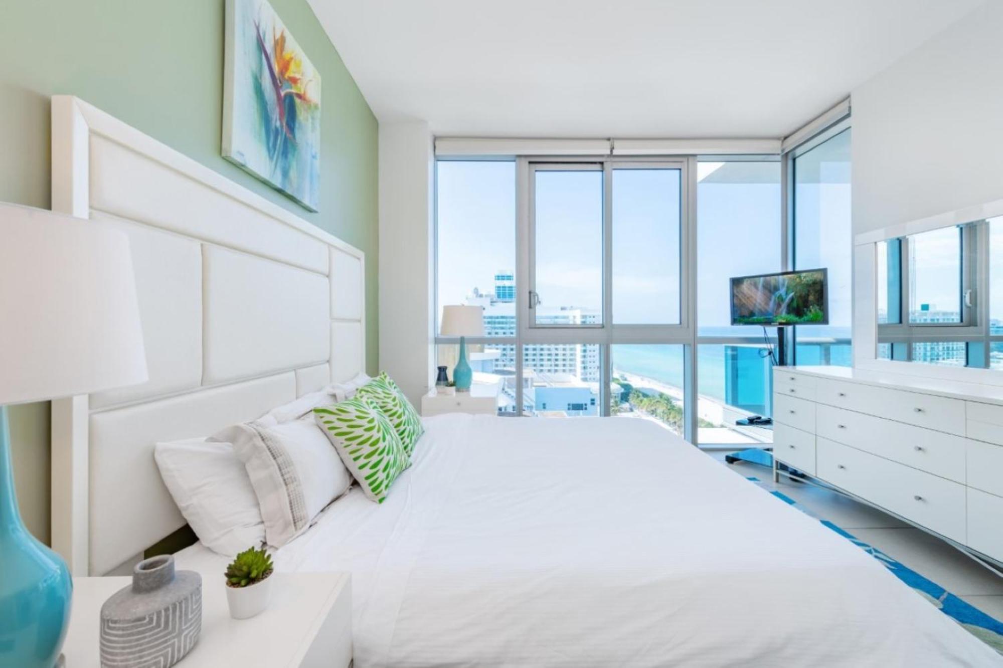 Churchill Suites Monte Carlo Маями Бийч Стая снимка