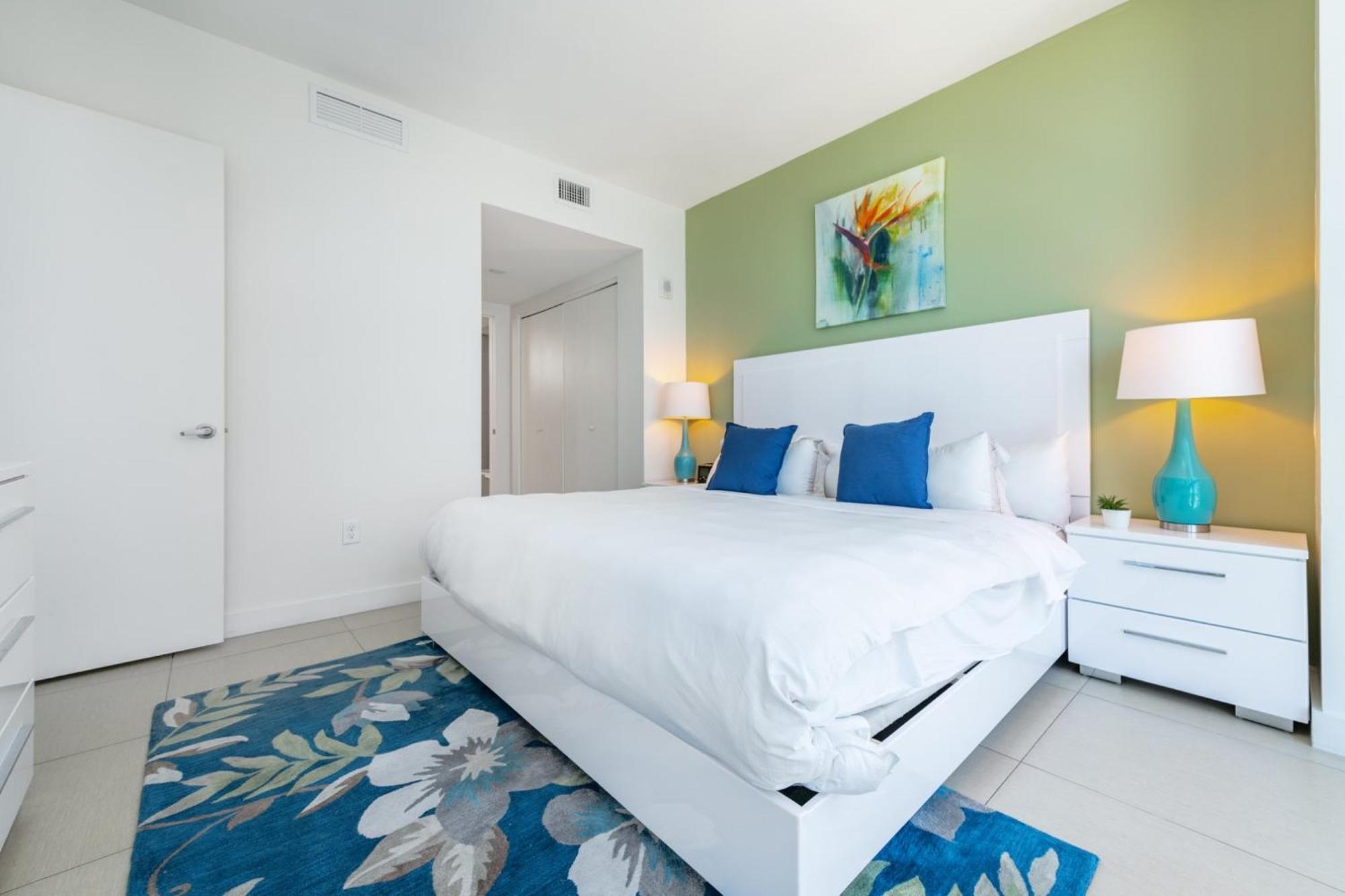 Churchill Suites Monte Carlo Маями Бийч Стая снимка